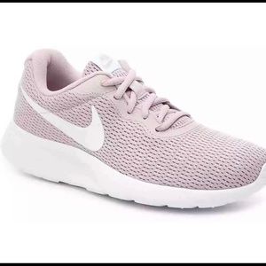 NIKE Tanjun Rose Running Shoes | Size 7